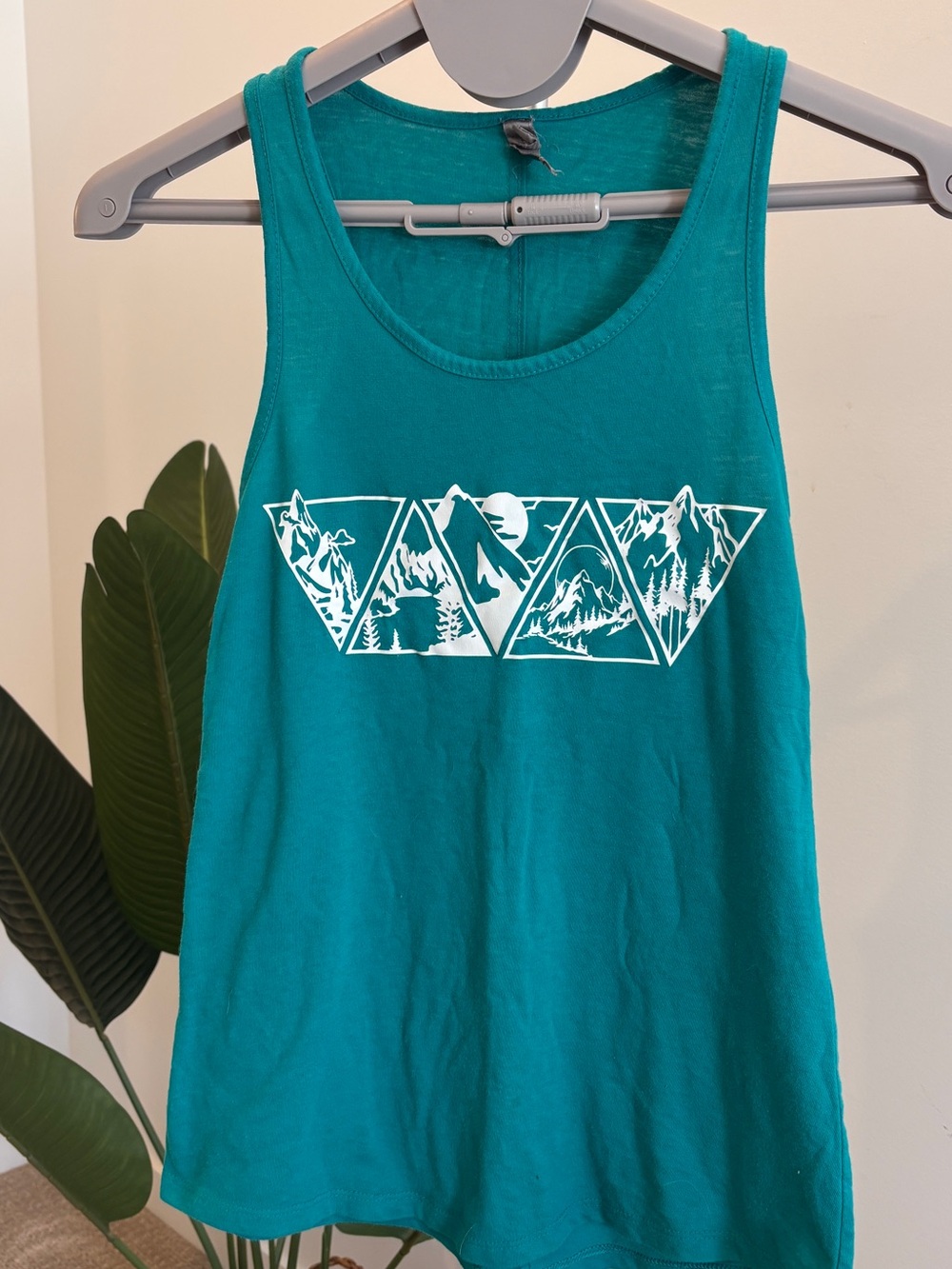 Women's Teal Graphic Tank Top - Mountain Print
